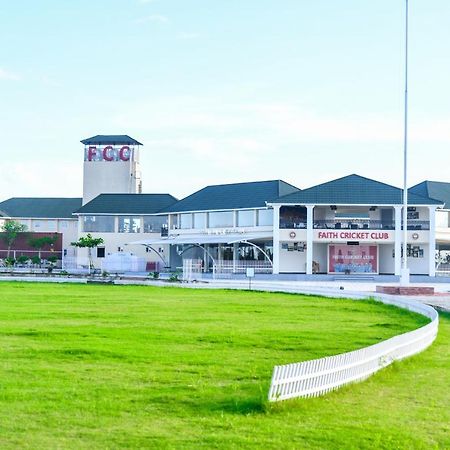 Faith Cricket Club & Resort Бхопал Экстерьер фото