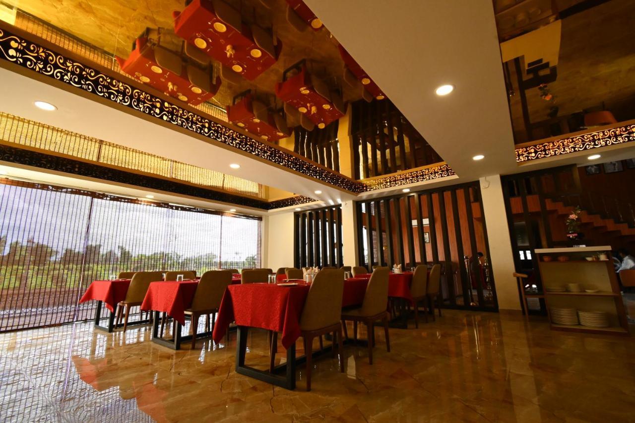 Faith Cricket Club & Resort Бхопал Экстерьер фото