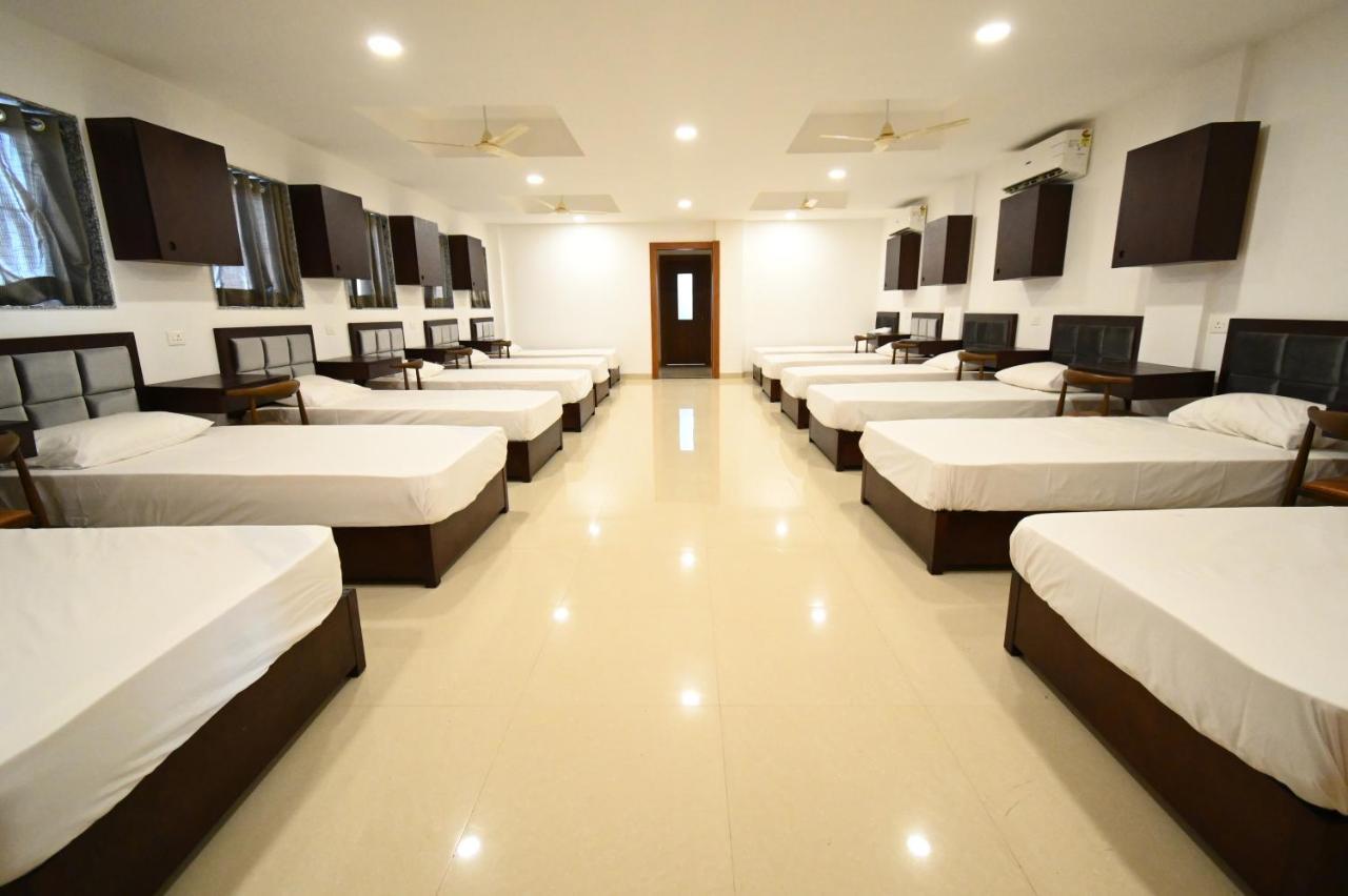 Faith Cricket Club & Resort Бхопал Экстерьер фото